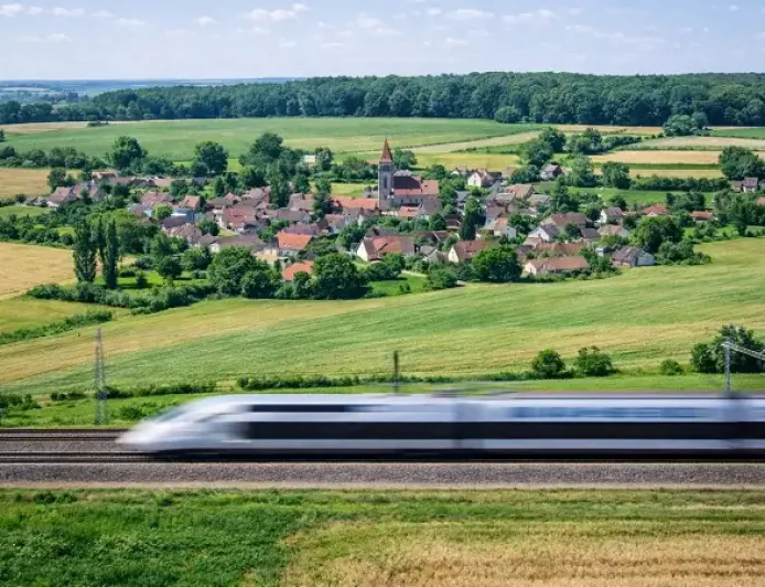 Lens–Béthune line reopens early after fatal TGV crash at Bully-les-Mines