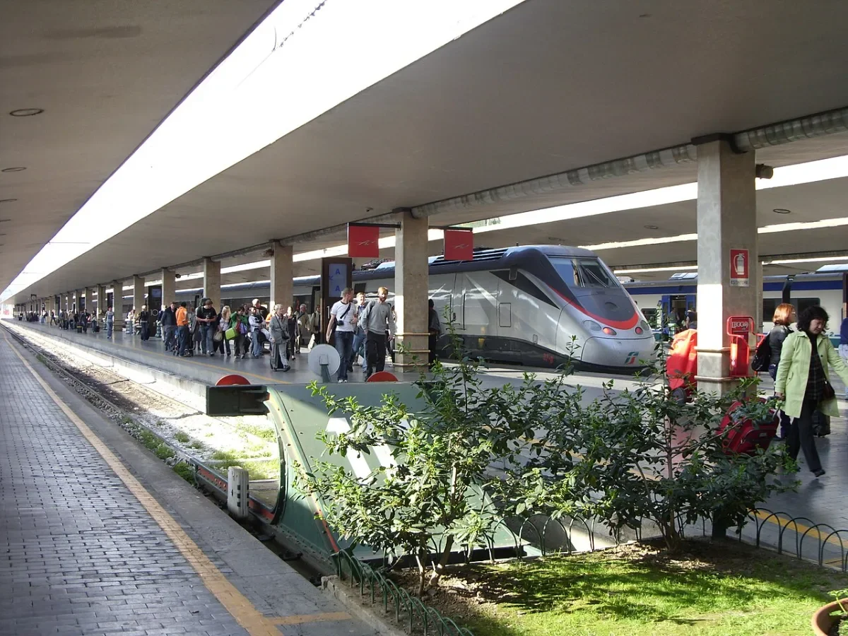 Rome to Florence by train: Frecciarossa vs Italo, fares and times (2026)