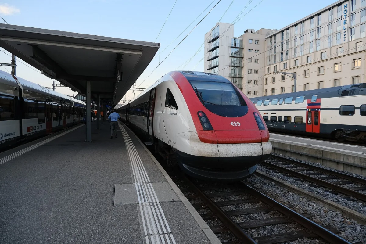 Platform at Geneva Cornavin station