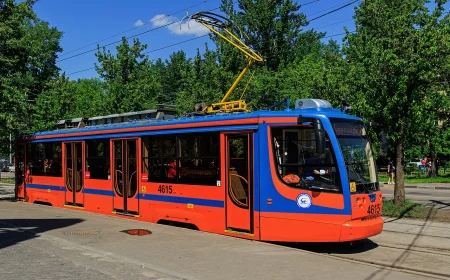Moskva Metro's Revolutionary 100-Tram Order: Off-Wire Technology Transforms Urban Transit