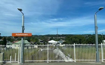 NSW to trial freight delay warning signs at Adamstown level crossing