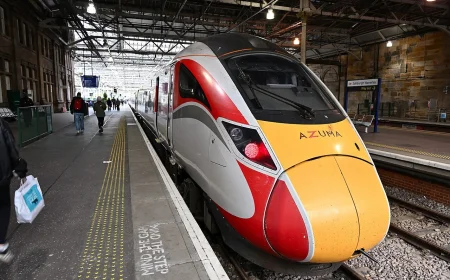 London to Edinburgh by train: LNER, Lumo, sleeper, fares and times (2026)