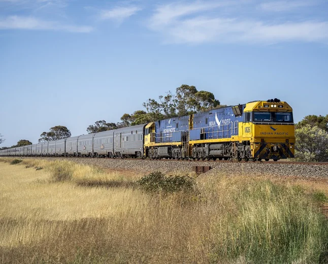 Indian Pacific: Sydney to Perth by train, fares, cabins and tips (2026–27)