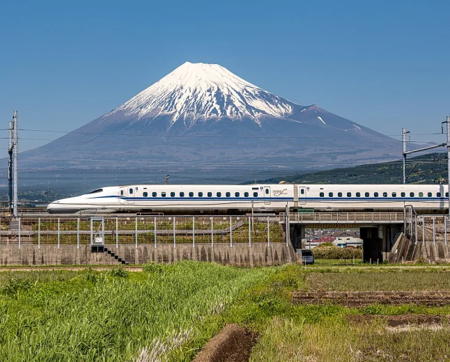 Tokyo to Osaka by Shinkansen: Nozomi times, fares and JR Pass (2026)