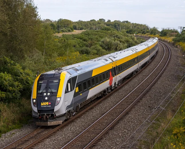 Toronto to Montreal by train: VIA Rail times, fares and tips (2026)