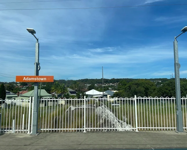 NSW to trial freight delay warning signs at Adamstown level crossing